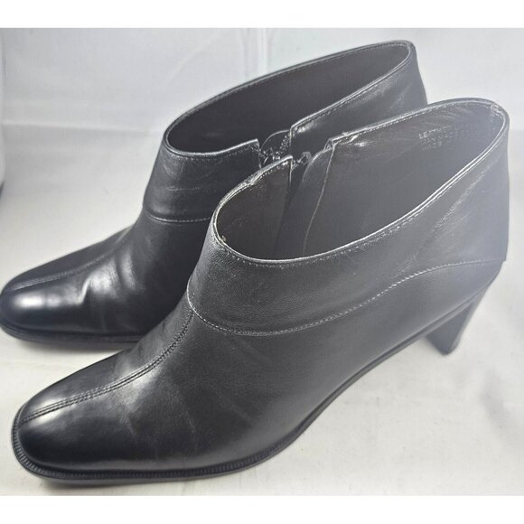 Vintage Elienne Aigner Women’s Black Leather Ankle Booties Size 7.5 - Picture 2 of 12
